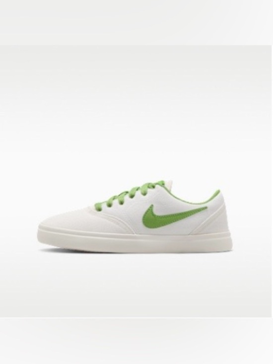 Nike Other - Nike SB Check Canvas, size Y6, worn once